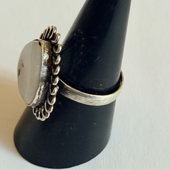 New 925 Sterling Silver Blue Flash Moonstone Uncommon Artisan Uncommon Ring - Picture 12 of 17